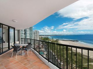 Calypso Tower Unit 1603 - Beachfront and Stunning ocean views Apartment, Gold Coast - 2