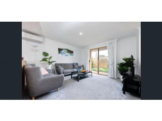 Camelias Boutique Cottage in Dianella Guest house, Perth - 2