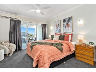 Canal Home -Close to Beach and City Centre Guest house, Mandurah - 1