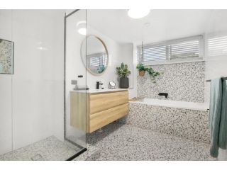 Canberra Heights Unit Two 35 Canberra Tce Kings Beach Apartment, Caloundra - 5