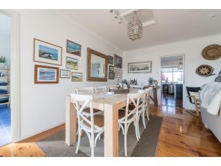 CAPES COASTAL CHARMER 26 Spray St Guest house, Cape Paterson - 4