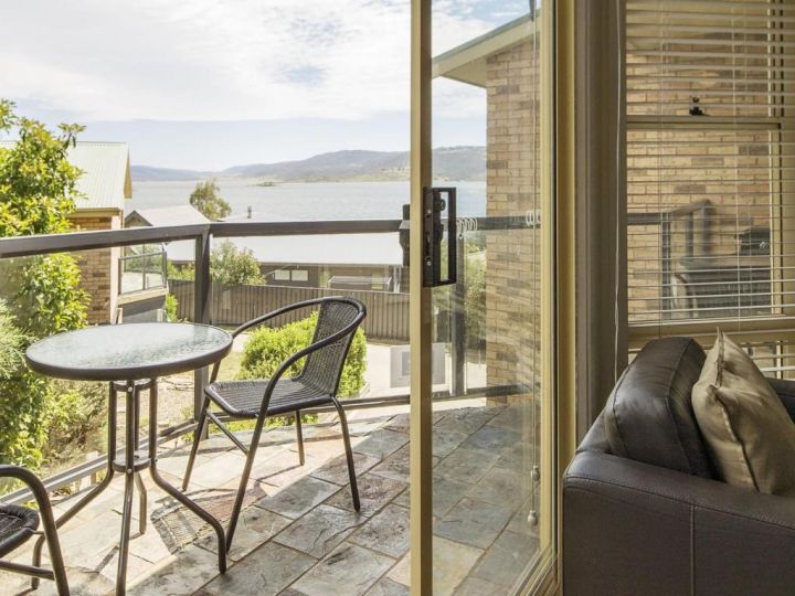 Caribou 3 - Modern & spacious with views over Lake Jindabyne Guest house, Jindabyne - imaginea 2