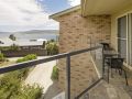 Caribou 3 - Modern & spacious with views over Lake Jindabyne Guest house, Jindabyne - thumb 3