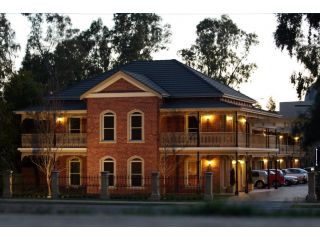 Carlyle Suites & Apartments Aparthotel, Wagga Wagga - 2