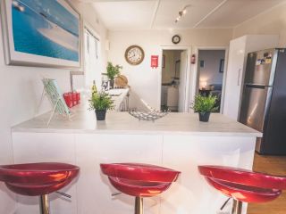 Carrickalinga SeaHaven: Coastal Escape-4BRM - 29 Riverview Drive Guest house, Normanville - 3