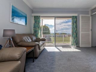 Castaways, Unit 1/17 Shoal Bay Road Apartment, Shoal Bay - 3