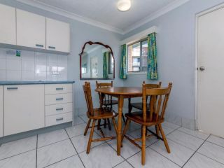 Castaways, Unit 1/17 Shoal Bay Road Apartment, Shoal Bay - 5