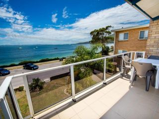 Castaways Unit 8 - Shoal Bay Apartment, Shoal Bay - 1