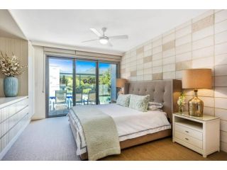 Casuarina Beachfront Luxury - Chateau Le' Mon Guest house, Kingscliff - 4