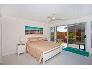 Casuarina Beach House by Kingscliff Accommodation Guest house, Kingscliff - 5