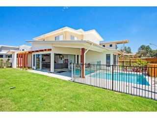 Casuarina Beach House by Kingscliff Accommodation Guest house, Kingscliff - 2