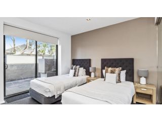 StayCentral - Catani Gardens Apartment, Melbourne - 3