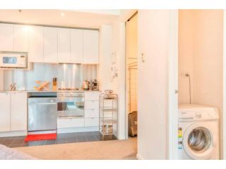 Collins St, Southern Cross, 2 bd, PARKING, FREE WIFI Apartment, Melbourne - 1