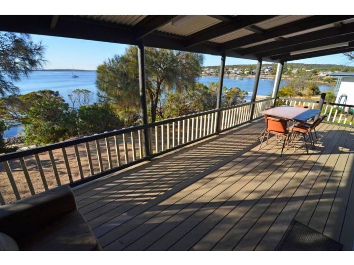 CDC-625 Beach House incl.rear 2BR studio Guest house, Coffin Bay - imaginea 1