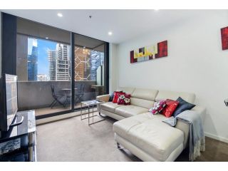 Central 2-Bed Melbourne Apartment With City Views Apartment, Melbourne - 4