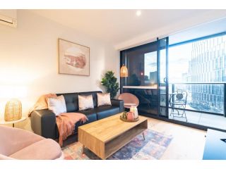 Central 2 Bedroom Apartment in Southbank with Parking Apartment, Melbourne - 3