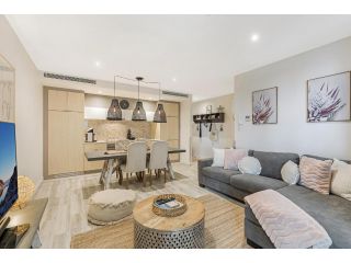 Stylish 2-bed with Parking Near Casino and Dining Apartment, Melbourne - 2