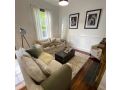 Charming cottage nestled in prime location Apartment, Launceston - thumb 5