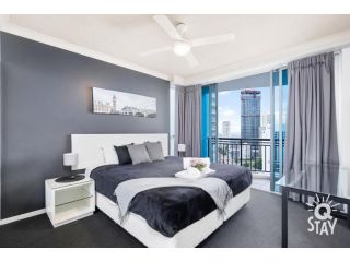 Chevron Renaissance â€“ 2 Bedroom 2 Bathroom Ocean - Q STAY Apartment, Gold Coast - 5