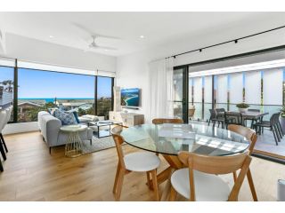 Chic Beachside Apartment, Peregian Beach Apartment, Peregian Beach - 2