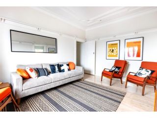 Chic Bondi Beach Pad Apartment, Sydney - 2