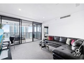 Circle on Cavill - 1 Bedroom + Study SPA Ocean View â€” Q Stay Apartment, Gold Coast - 1