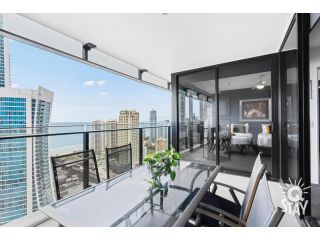 Circle on Cavill - 1 Bedroom + Study SPA Ocean View â€” Q Stay Apartment, Gold Coast - 2