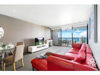 Circle on Cavill 2 Bedroom 1 Bathroom SPA Ocean View â€” Q Stay Apartment, Gold Coast - 2
