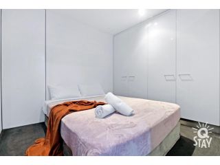 Circle on Cavill â€“ 2 Bedroom Riverview Spa Apartment Apartment, Gold Coast - 5