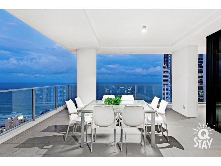 Circle on Cavill â€“ 3 Bedroom Sub Penthouse Amazing Ocean Views, Surfers Paradise Apartment, Gold Coast - imaginea 2