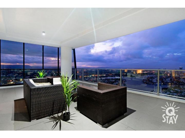 Circle on Cavill â€“ 3 Bedroom Sub Penthouse Amazing Ocean Views, Surfers Paradise Apartment, Gold Coast - imaginea 10
