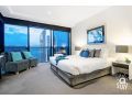 Circle on Cavill â€“ 3 Bedroom Sub Penthouse Amazing Ocean Views, Surfers Paradise Apartment, Gold Coast - thumb 14