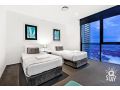 Circle on Cavill â€“ 3 Bedroom Sub Penthouse Amazing Ocean Views, Surfers Paradise Apartment, Gold Coast - thumb 4
