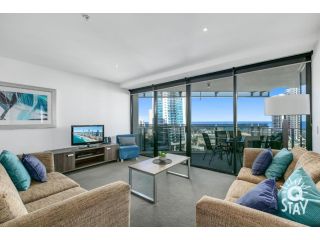 Circle on Cavill â€” 3 Bedroom with Ocean View in the heart of Surfers! Apartment, Gold Coast - 2