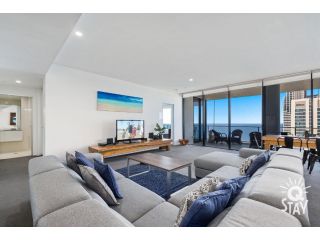 Circle on Cavill â€“ 4 Bedroom Sub Penthouse Full Ocean View! Apartment, Gold Coast - 2