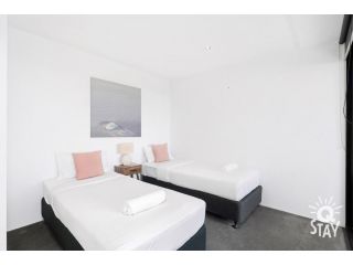 Circle on Cavill Spectacular 1 Bedroom + Study - QSTAY Apartment, Gold Coast - 5