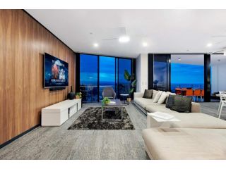 Circle On Cavill Subpenthouse Apartment, Gold Coast - 1