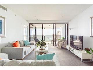 Sealuxe - Central Surfer Paradise - Spacious Ocean View King Spa Apartment Apartment, Gold Coast - 4