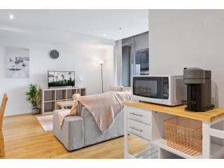 City centre 2-bedroom apartment Apartment, Melbourne - 5