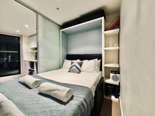 Close Vic Market 1BR studio + Wifi + Balcony Apartment, Melbourne - 5