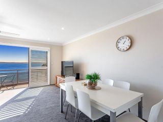 Collendina, Unit 6/19 Kurrawa Close Apartment, Nelson Bay - 3