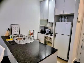 Collins central 2-bd apartment with pre-reserve parking Apartment, Melbourne - 5