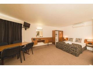 Hampton Villa Motel Hotel, Rockhampton - 5