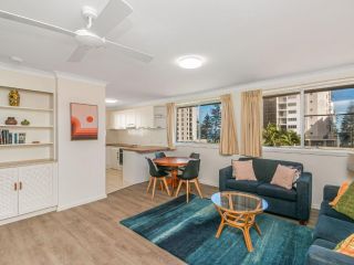 Como Unit 6 - Good value 2 bedroom unit Apartment, Gold Coast - 2