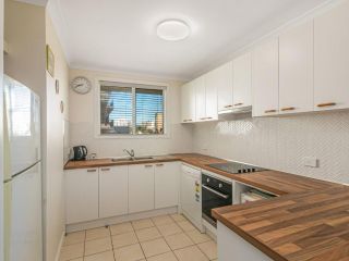 Como Unit 6 - Good value 2 bedroom unit Apartment, Gold Coast - 4