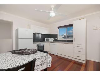 Convent Cottage Guest house, Yamba - 4