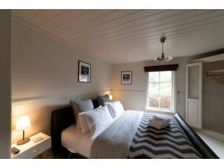 COOKS HOUSE - 4 BEDROOM WEATHERBOARD IN LAURISTON Guest house, Victoria - 3