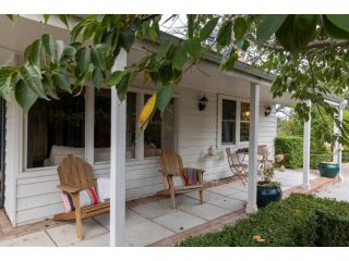 COOKS HOUSE - 4 BEDROOM WEATHERBOARD IN LAURISTON Guest house, Victoria - 2