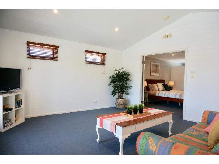 Corsair Breeze Guest house, Point Lonsdale - imaginea 10