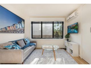 Cosy 1-Bed Unit near MCG and AAMI Park Apartment, Melbourne - 2